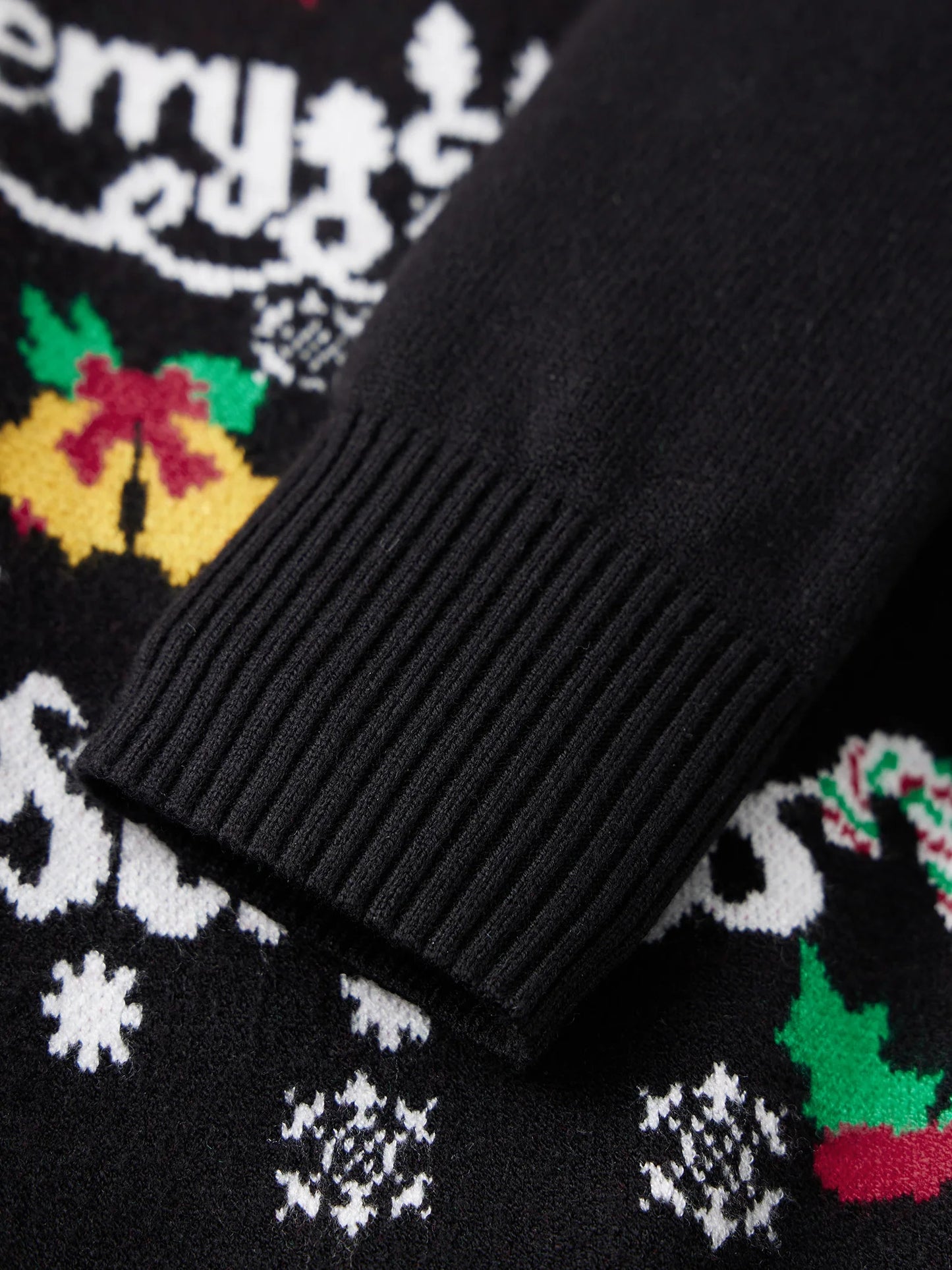 Women s Festive Reindeer Print Pullover Sweater Stylish Cozy Round Neck Long Sleeve Knit Top for Winter Holiday