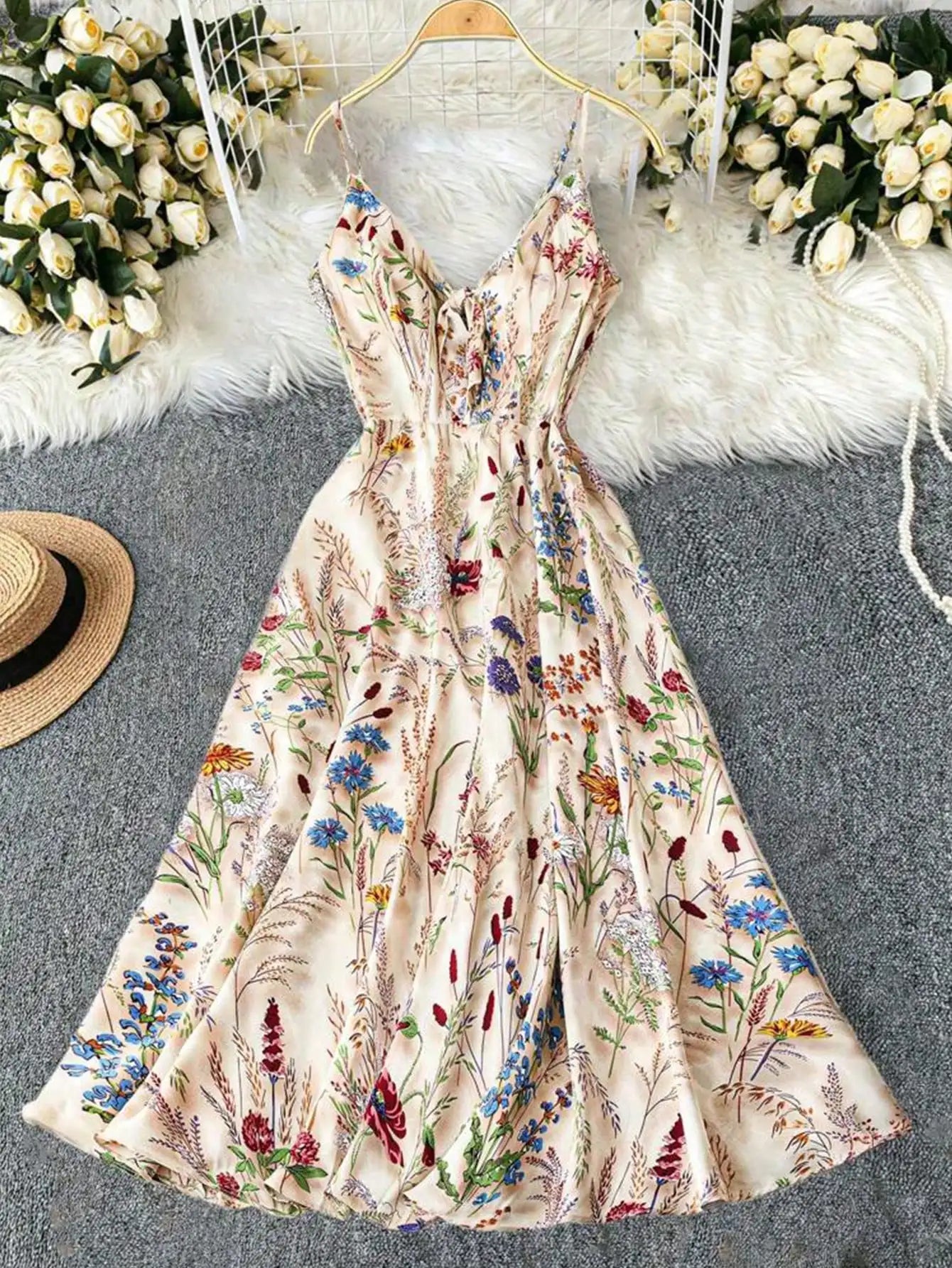 Women's Floral Print A-Line Dress with Spaghetti Straps and Tie Detail, Lightweight for Summer Vacation & Daily Wear