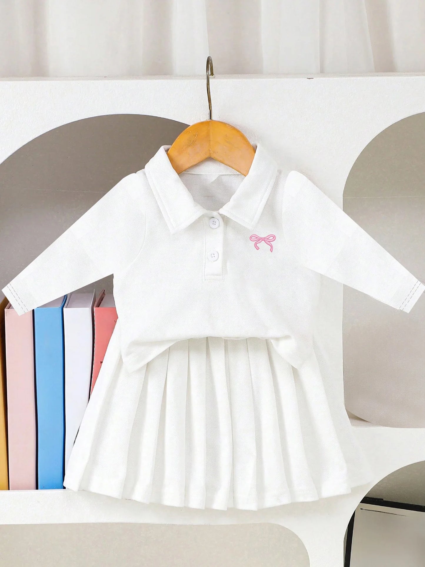 Cute Baby Girl Autumn Ensemble Floral Print Ruffle Sleeve Top with Corduroy Overall Dress 2-Piece Set