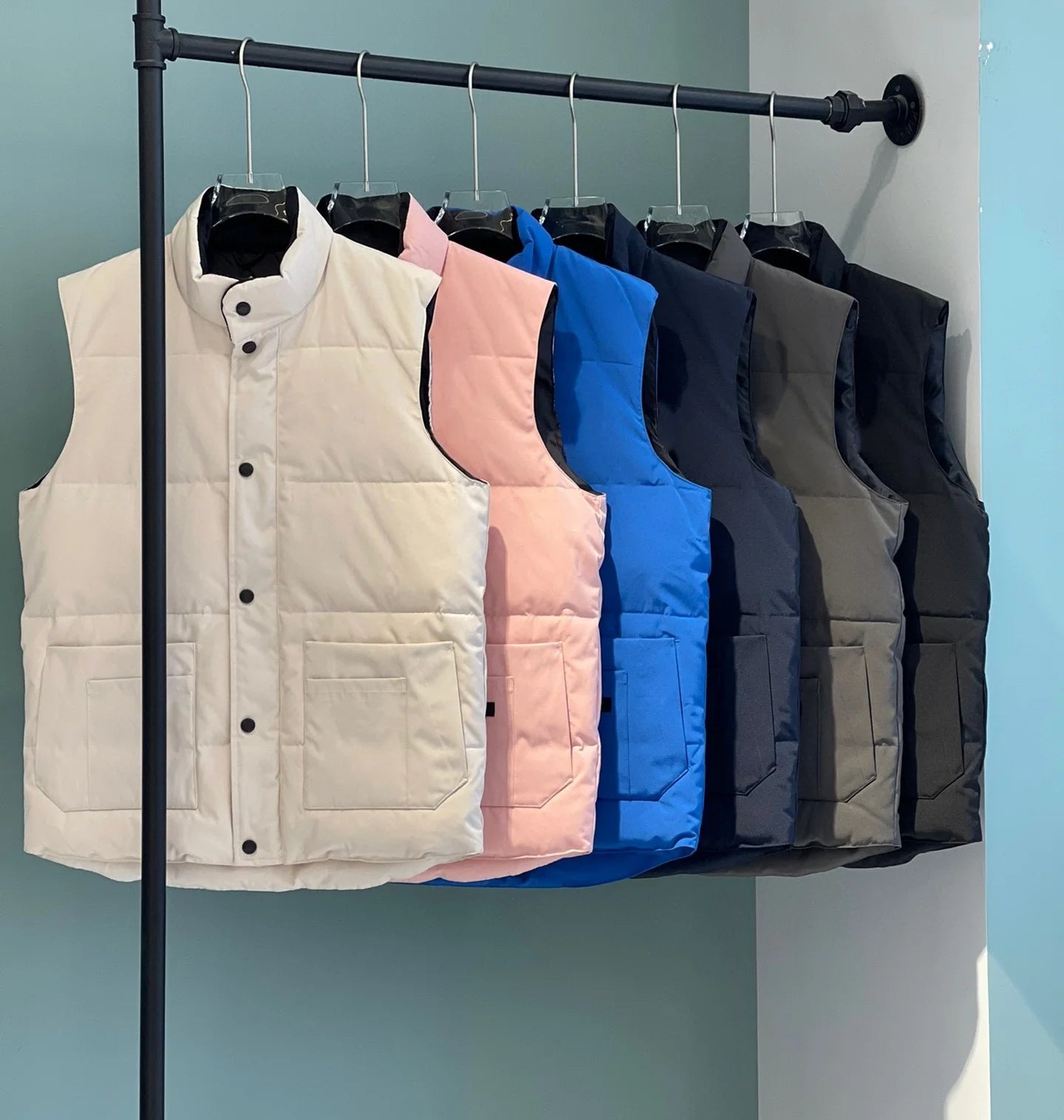 Men's Daily winter down vest Classic waistcoat Famous designer designed Luxury brand high-quality Winter warm Simple coat