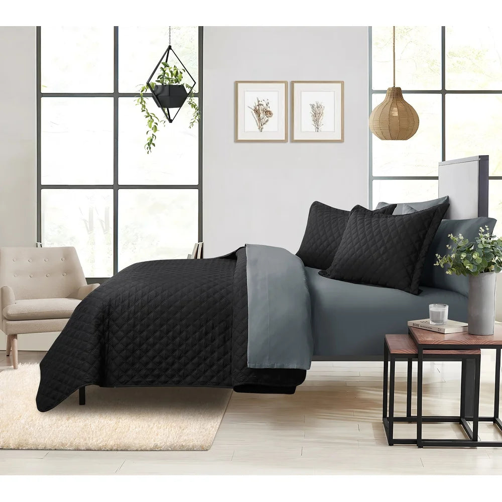 7 Piece King Reversible Quilt Set with Coordinated Sheets Soft Lightweight Bedding Eco-Friendly Tote Bag